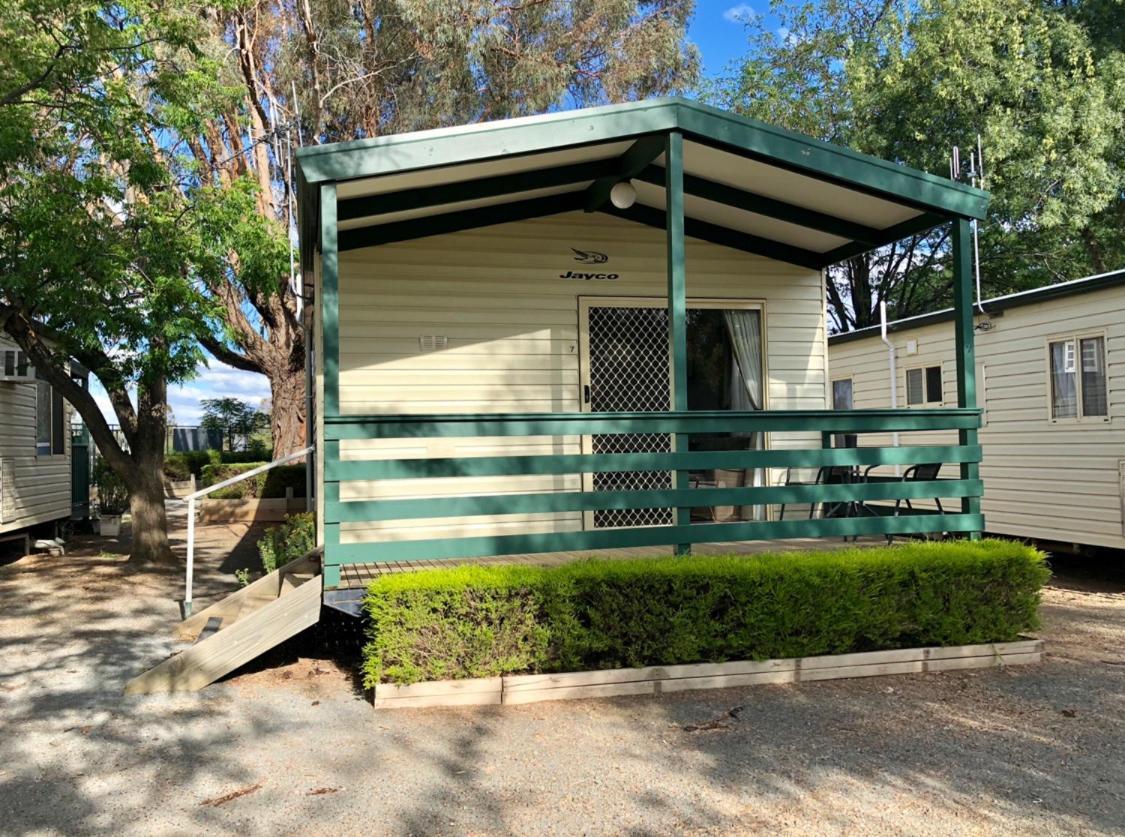 Tatura Cabin & Caravan Park Exteriér fotografie